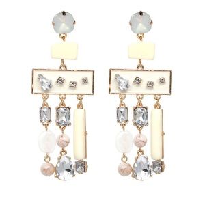 White tassel natural gems earrings by D’merys